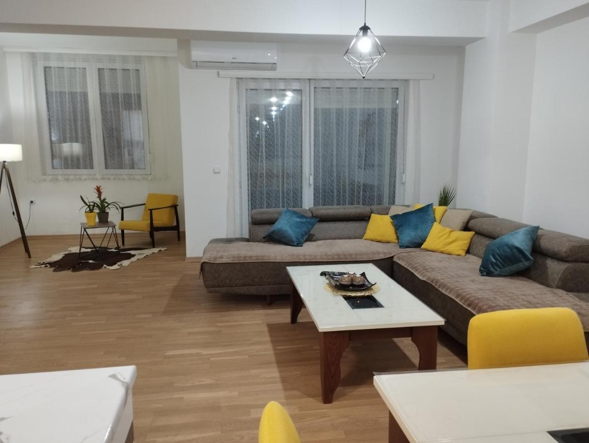 Sofija Apartment Kumanovo Buitenkant foto