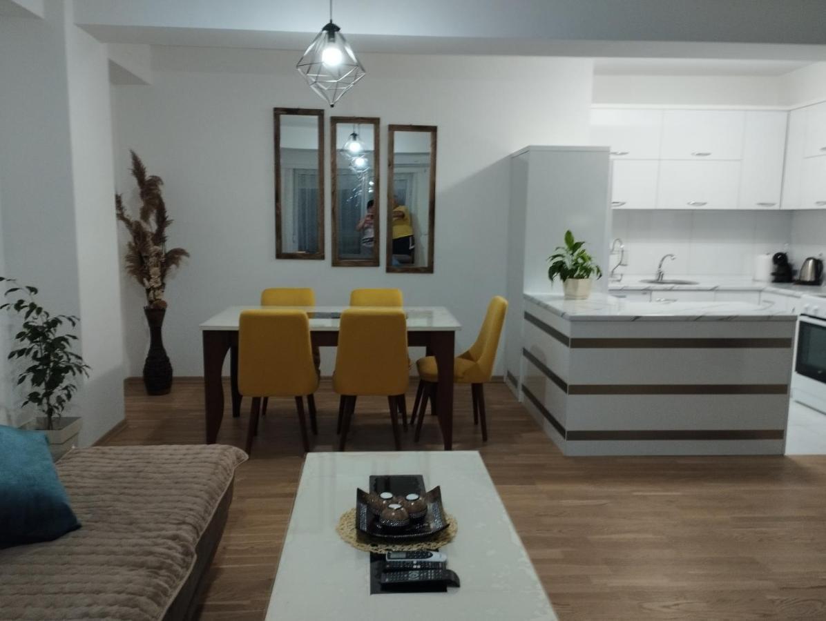 Sofija Apartment Kumanovo Buitenkant foto